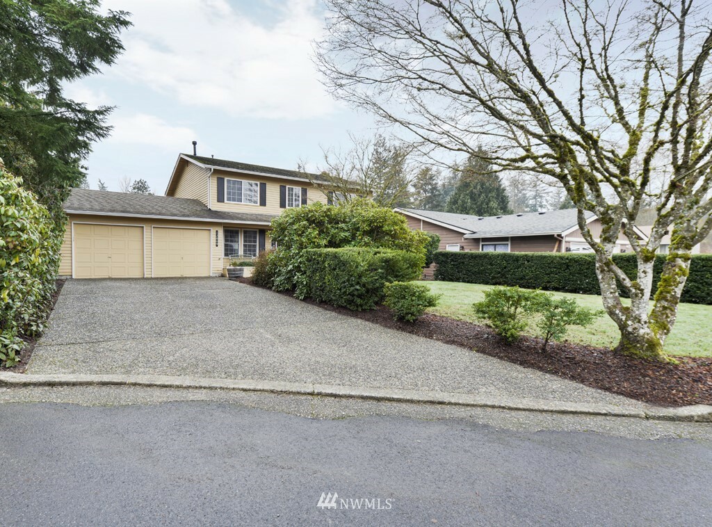 Property Photo: 12809 SE 231st Court WA 98031