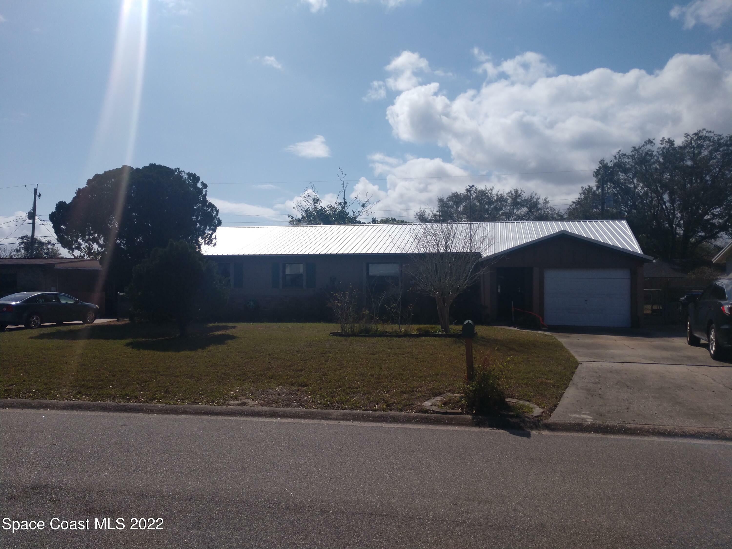 Property Photo:  1725 Thomas Street  FL 32780 