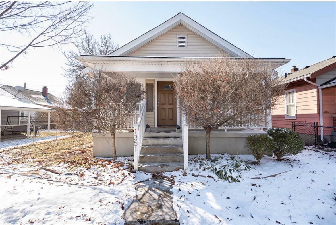 Property Photo: 1351 Vanderveer Ave OH 45011