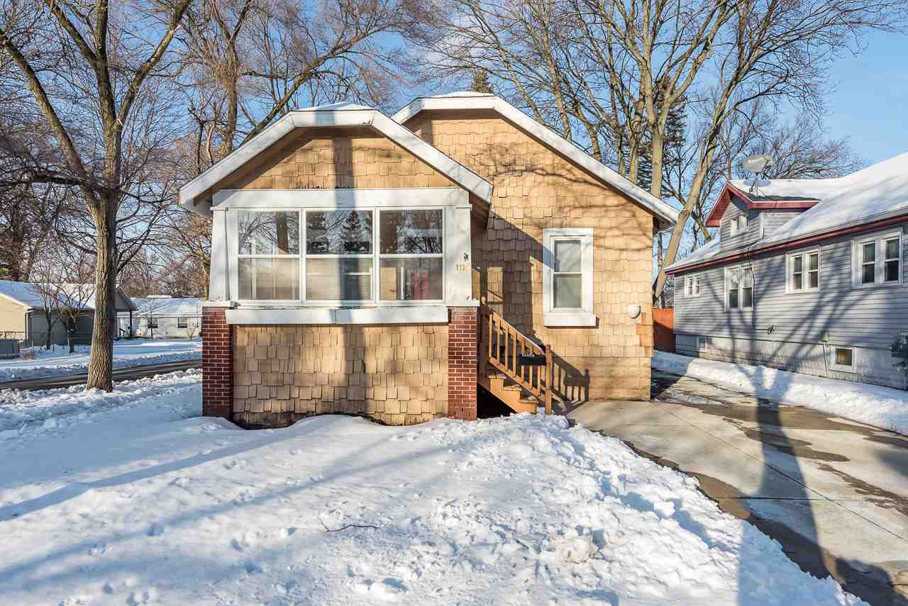 Property Photo:  1116 W Carpenter St  MI 48640 