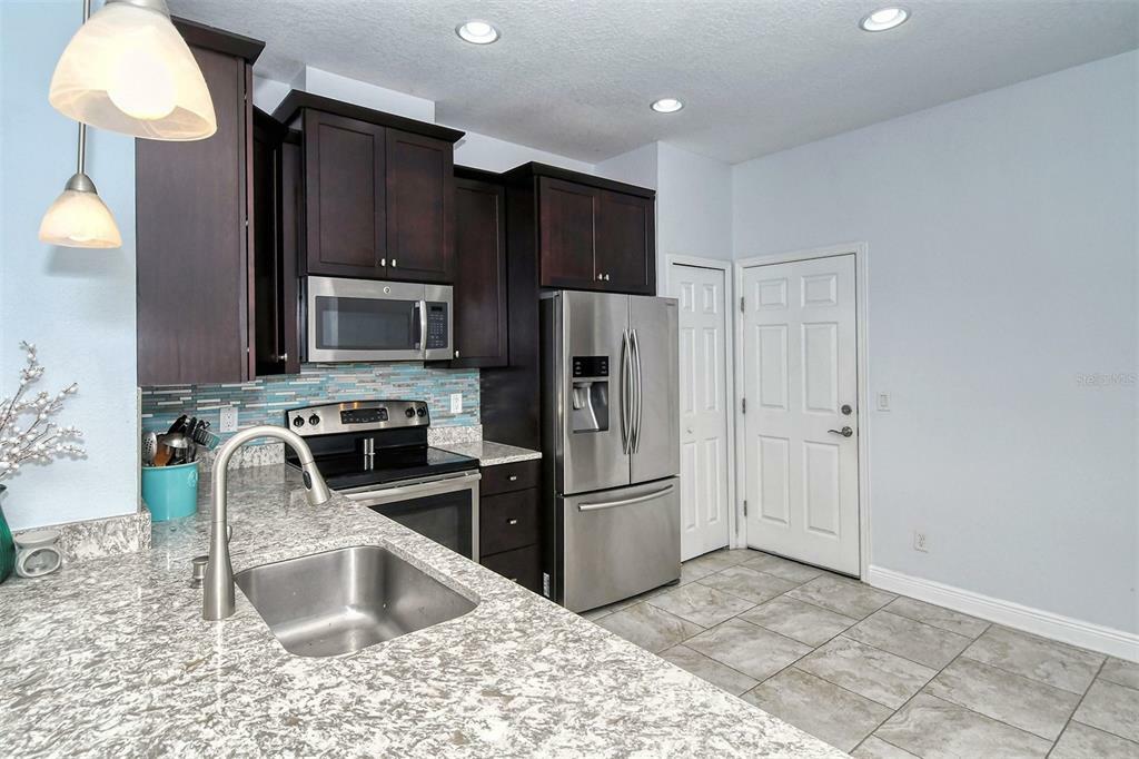 Property Photo:  288 Crew Court  FL 34243 