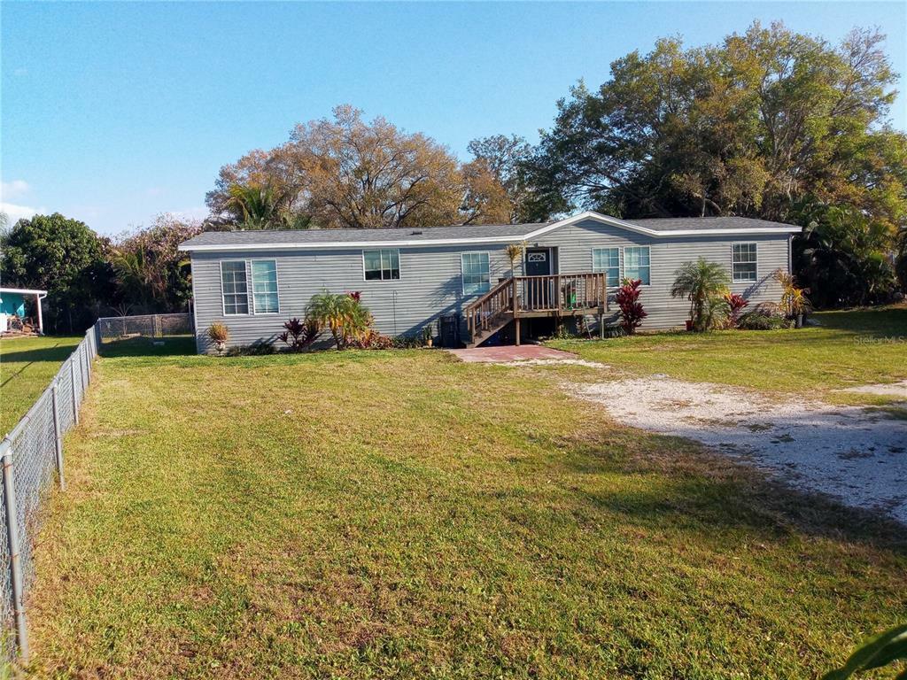 Property Photo:  108 Domino Drive S  FL 33570 