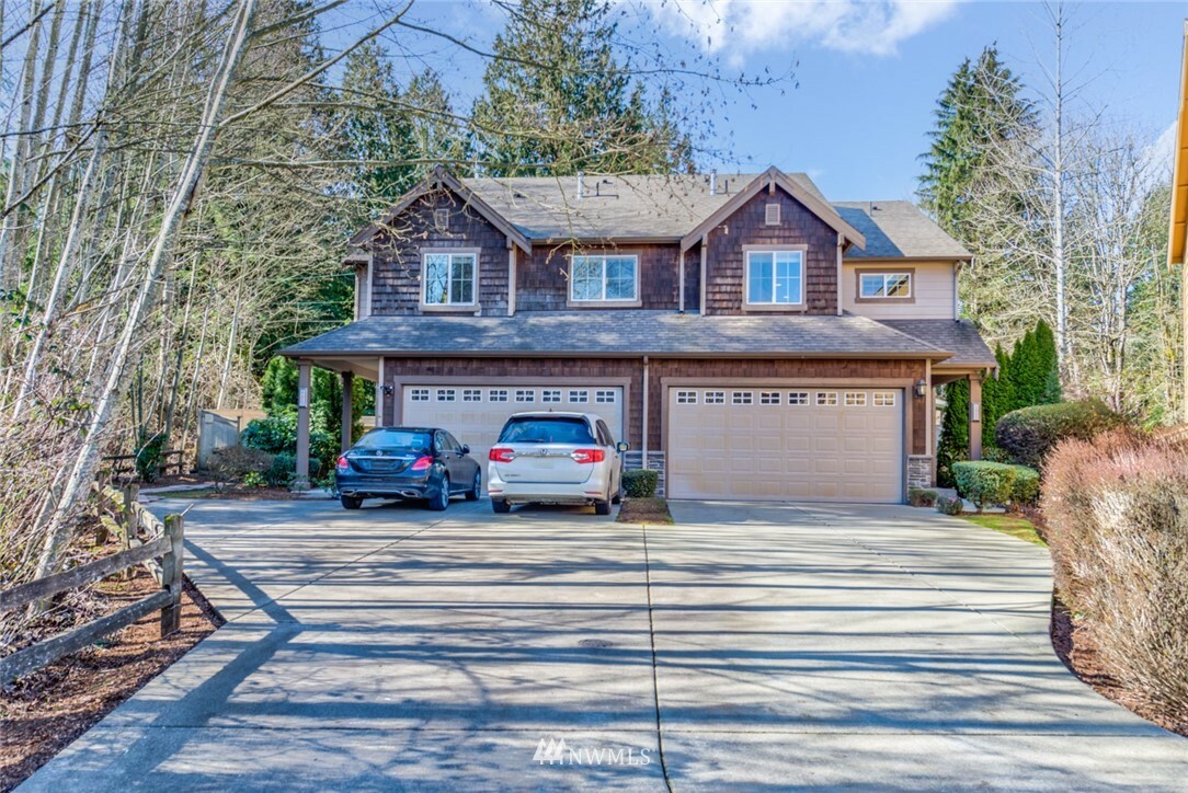 Property Photo:  4553 185th Avenue SE  WA 98027 