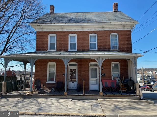 Property Photo:  301 1st Avenue  PA 17356 