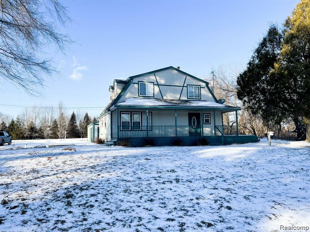 Property Photo:  4835 Attica  MI 48412 9701 