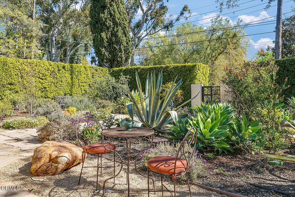 Property Photo:  625 Burleigh Drive  CA 91105 