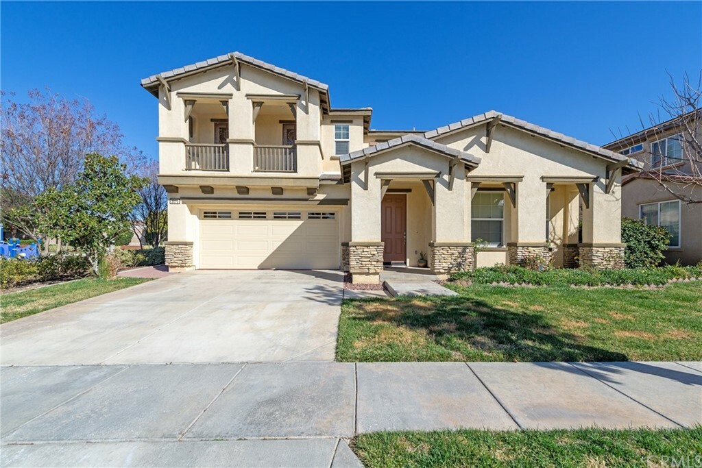 Property Photo:  3070 Sand Pine  CA 92545 