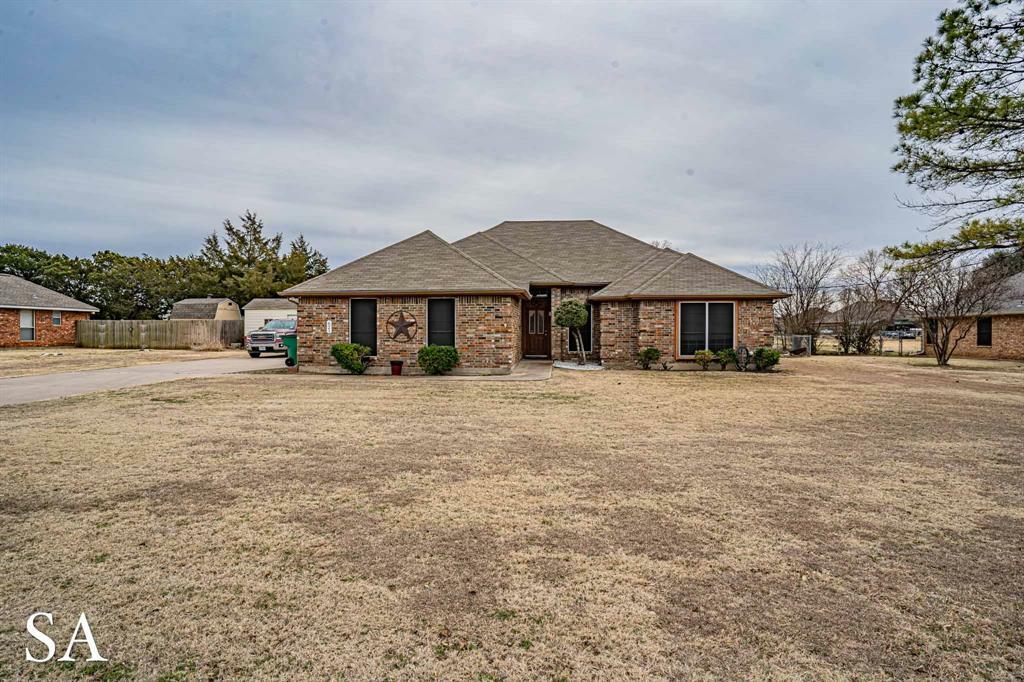 Property Photo:  621 Sandstone Lane  TX 76048 