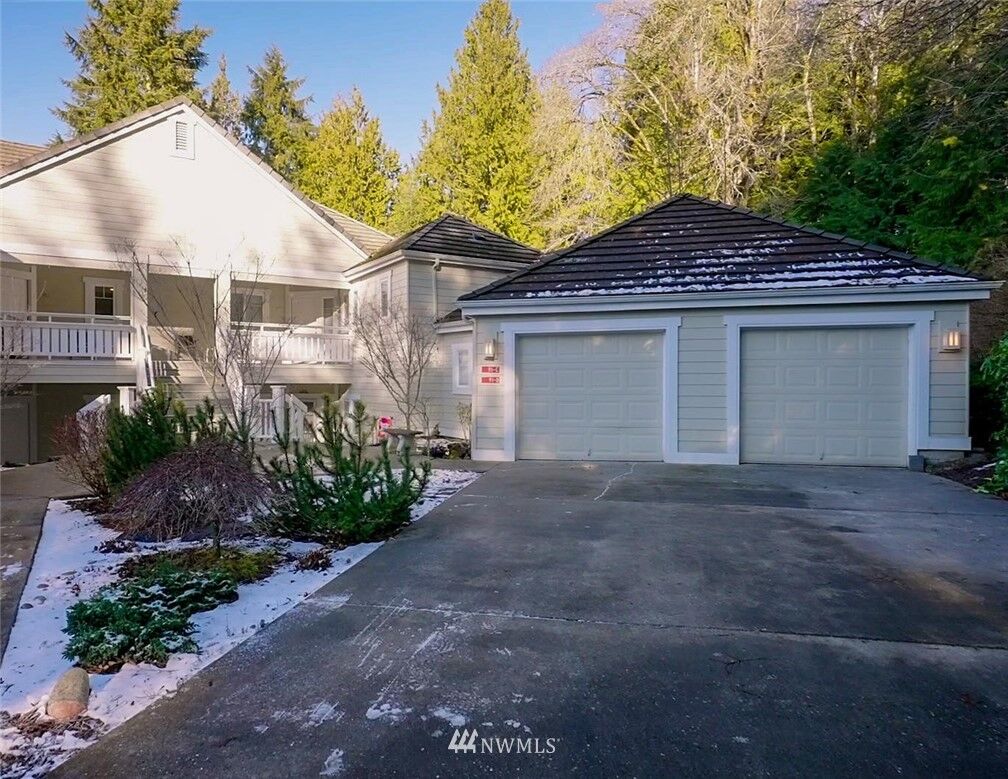 Property Photo:  91 N Chandler Court D  WA 98365 