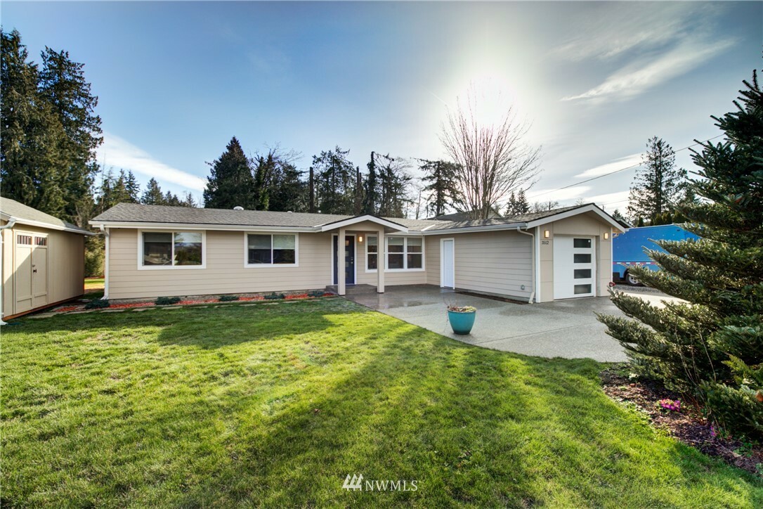 Property Photo:  3512 133rd Street SW  WA 98087 