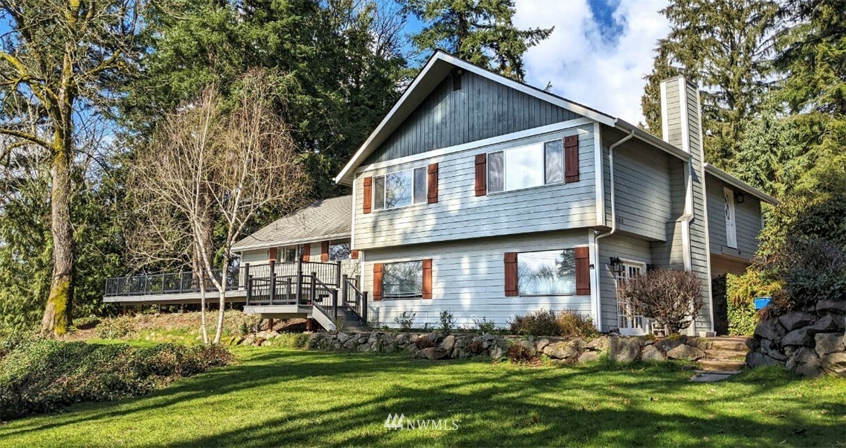 Property Photo:  21213 142nd Avenue SE  WA 98042 