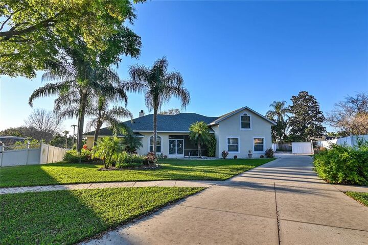 Property Photo:  11315 Summerwind Court  FL 34711 
