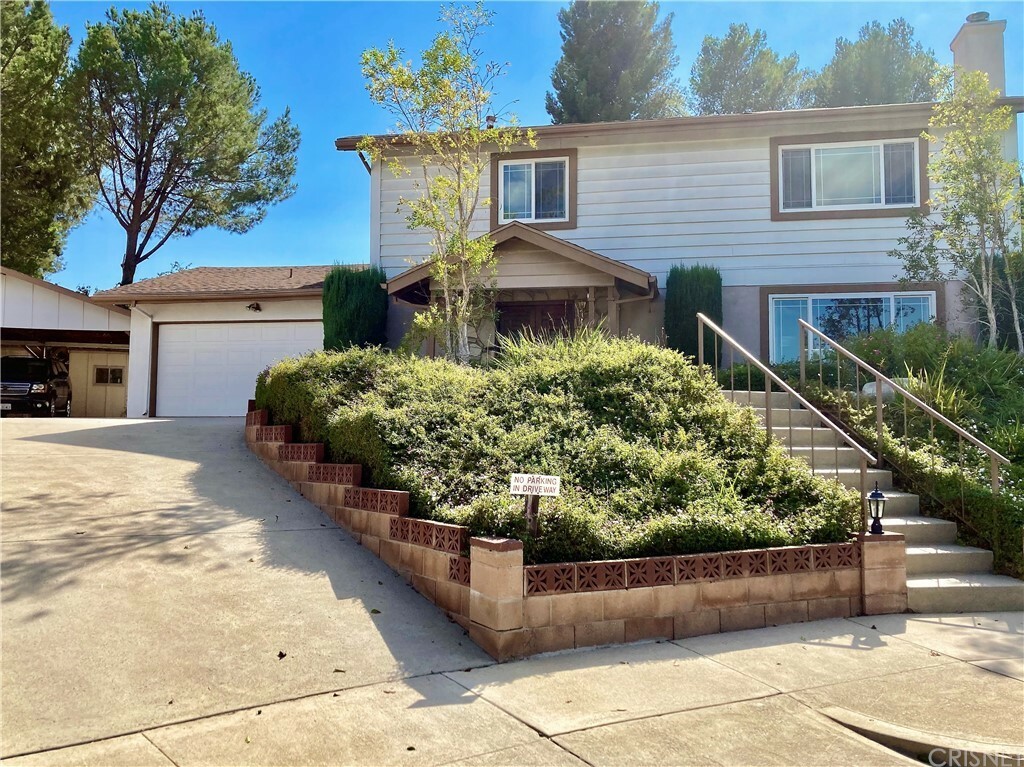 10650 Olympia Place  Northridge CA 91326 photo