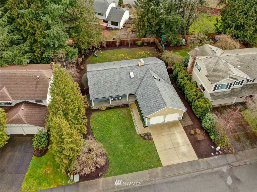 Property Photo:  10310 177th Avenue NE  WA 98052 