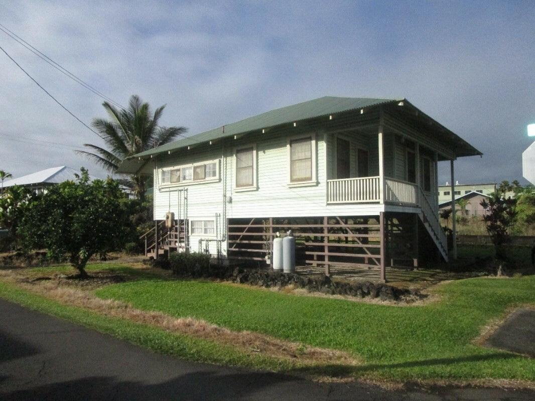 126 Manini St  Hilo HI 96720 photo