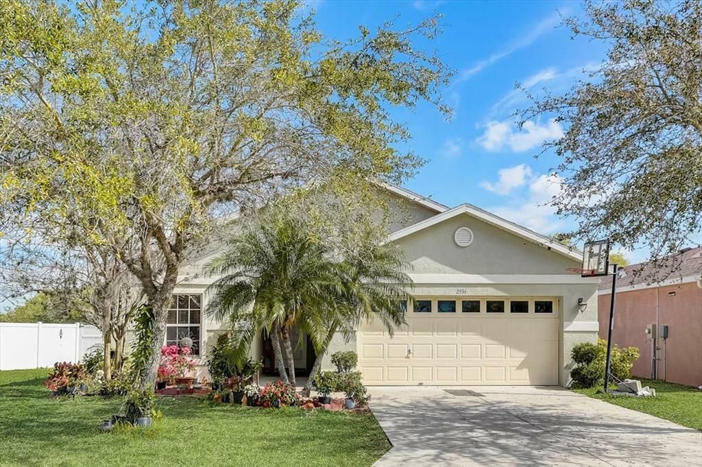 Property Photo:  2534 29th Avenue E  FL 34221 