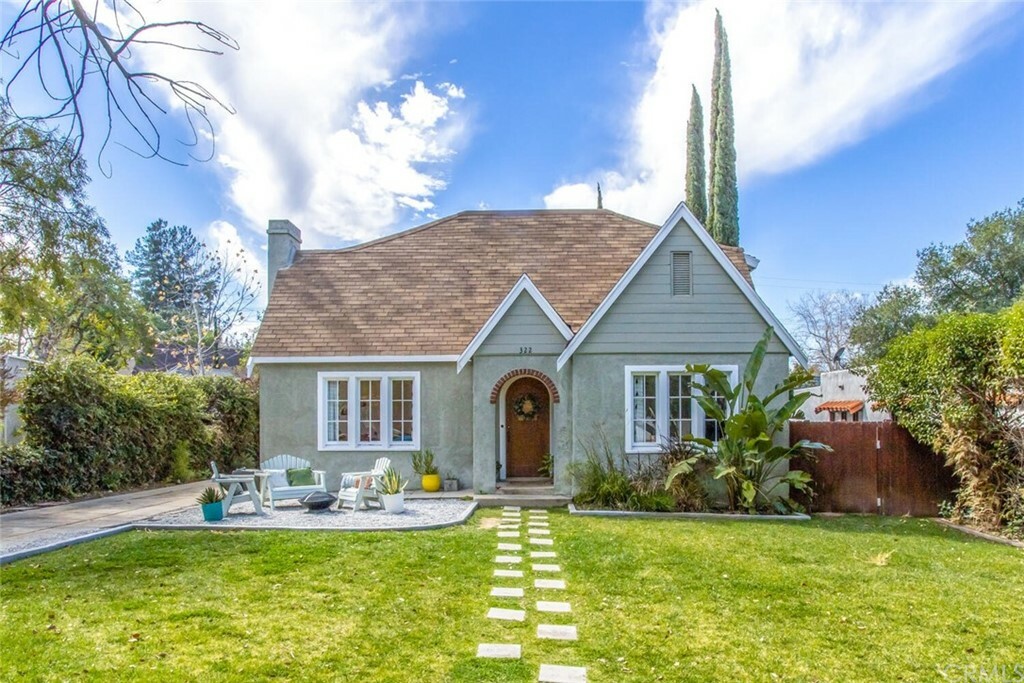 Property Photo:  322 S Michigan Street  CA 92373 