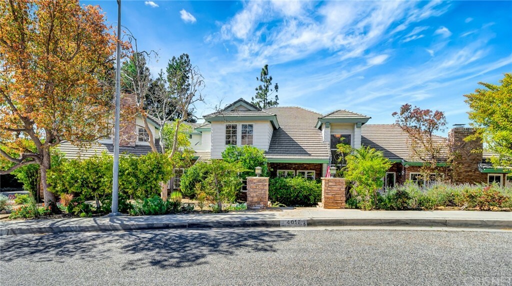 Property Photo:  4017 Nogales Drive  CA 91356 