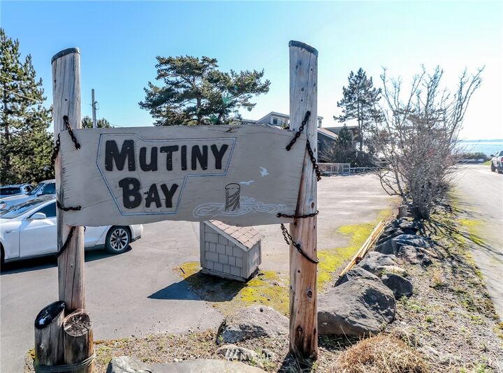 Property Photo: 816 Old Beach Road 204 WA 98249