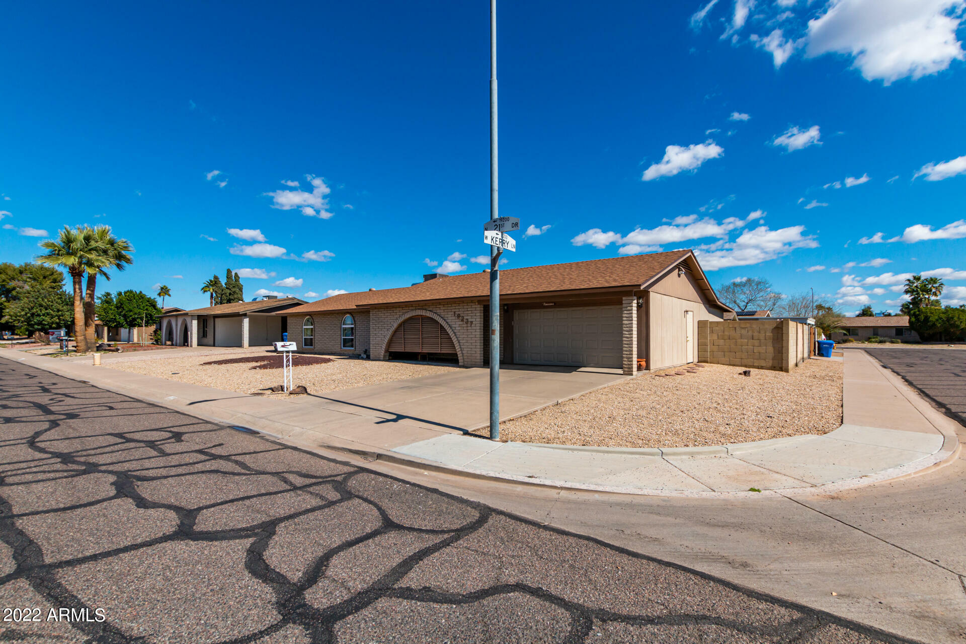 Property Photo:  19237 N 21st Drive  AZ 85027 