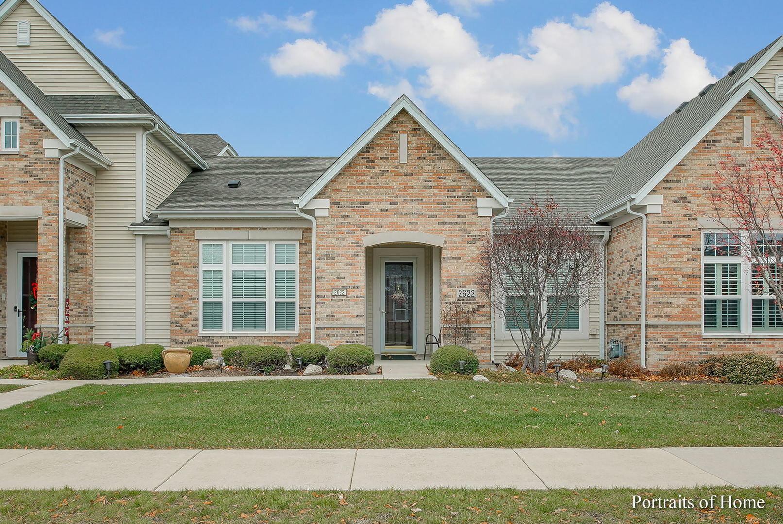 Property Photo: 2622 Camberley Circle IL 60564