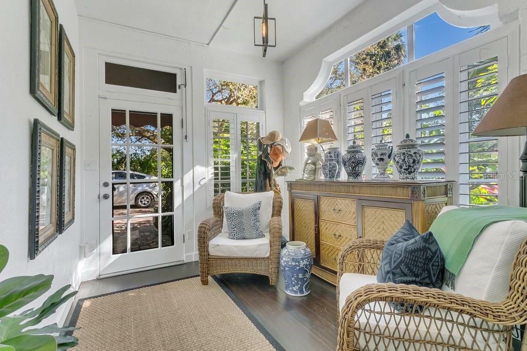 Property Photo: 585 Osceola Avenue FL 32789