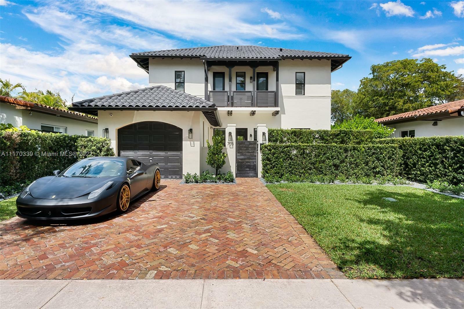 Property Photo:  705 Madeira Ave  FL 33134 