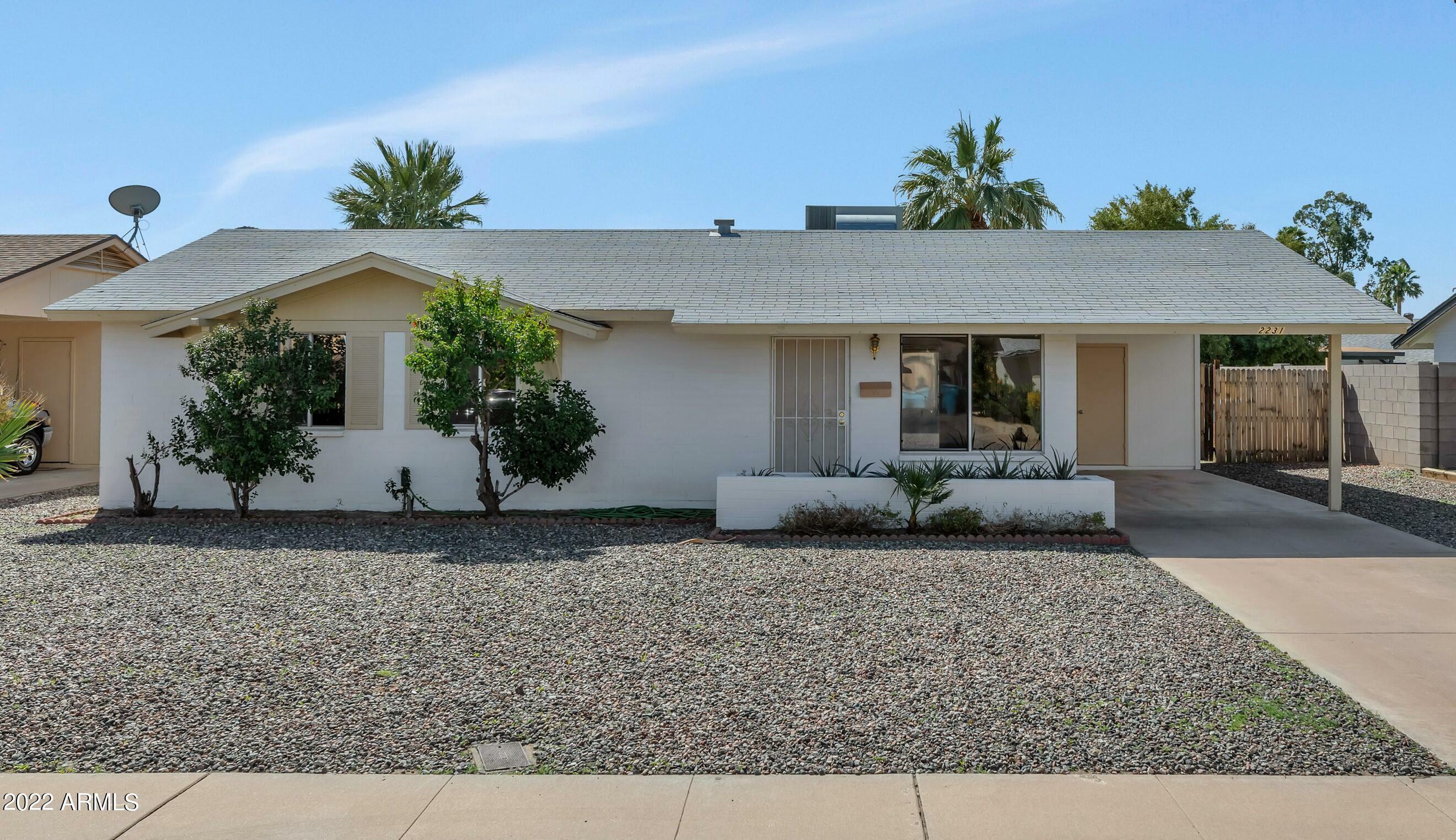 Property Photo:  2231 E Janice Way  AZ 85022 