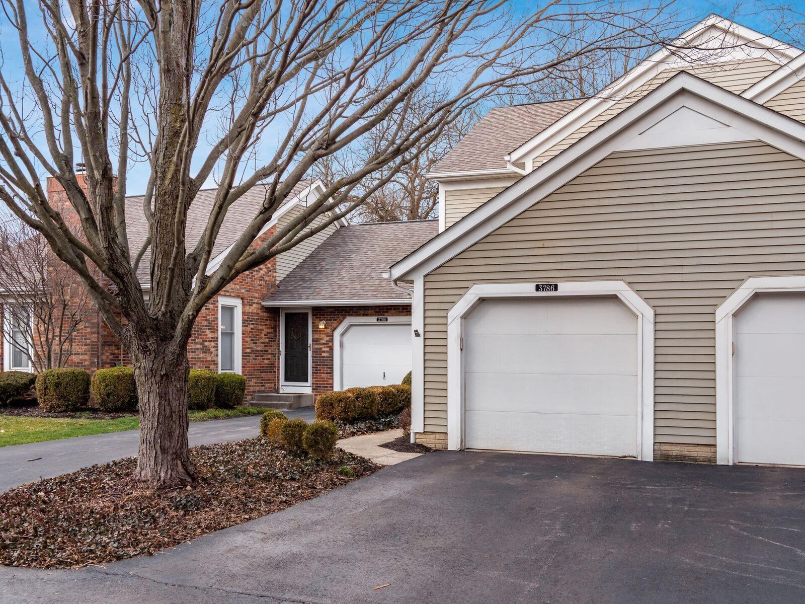 Property Photo:  3786 Greenbridge N Loop  OH 43016 