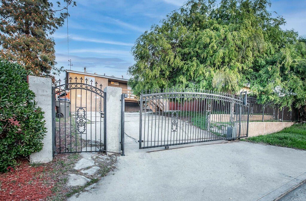 Property Photo:  627 Concepcion Avenue  CA 91977 