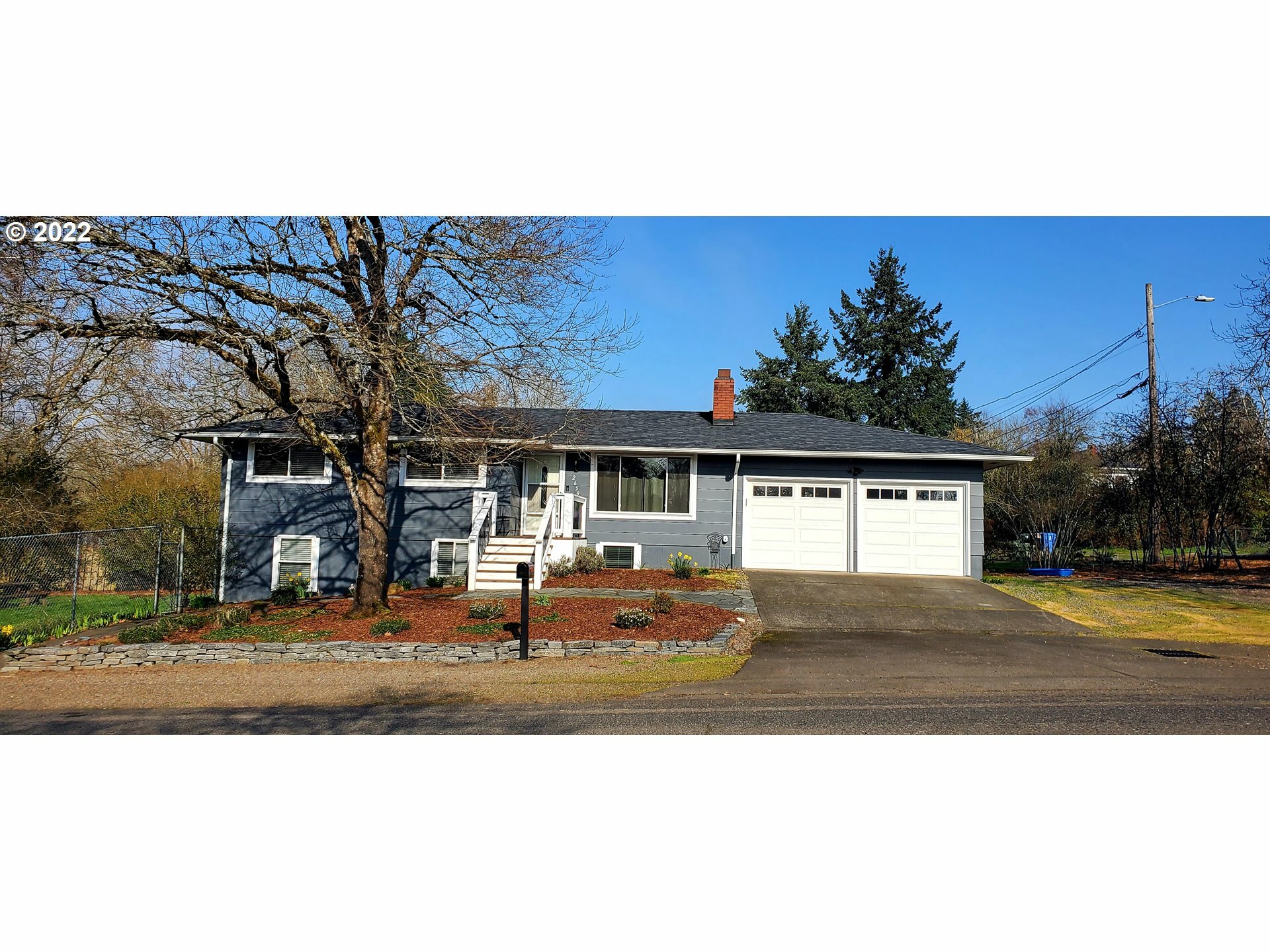 2659 SE Risley Ave  Milwaukie OR 97267 photo