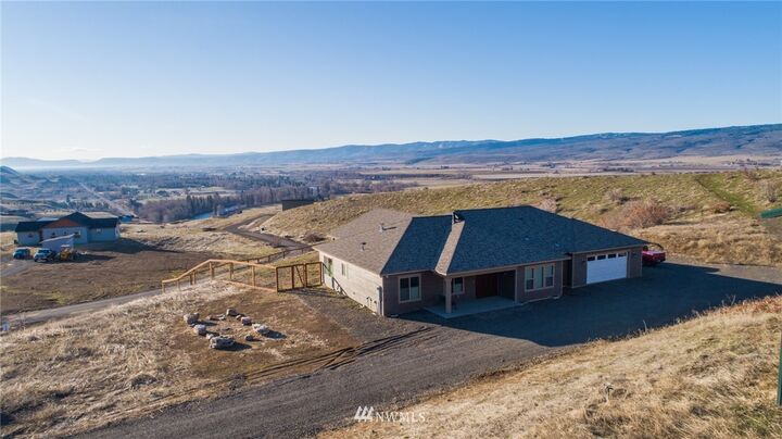 Property Photo:  2115 Deer Valley Drive  WA 98926 