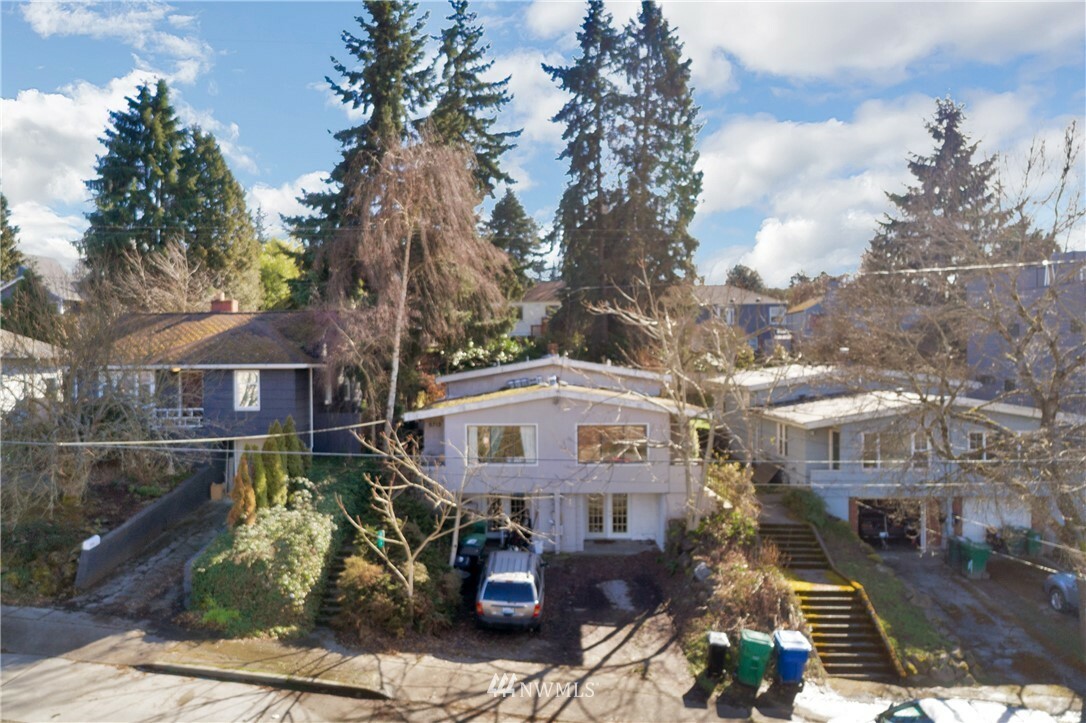Property Photo: 5711 NE 62nd Street WA 98115