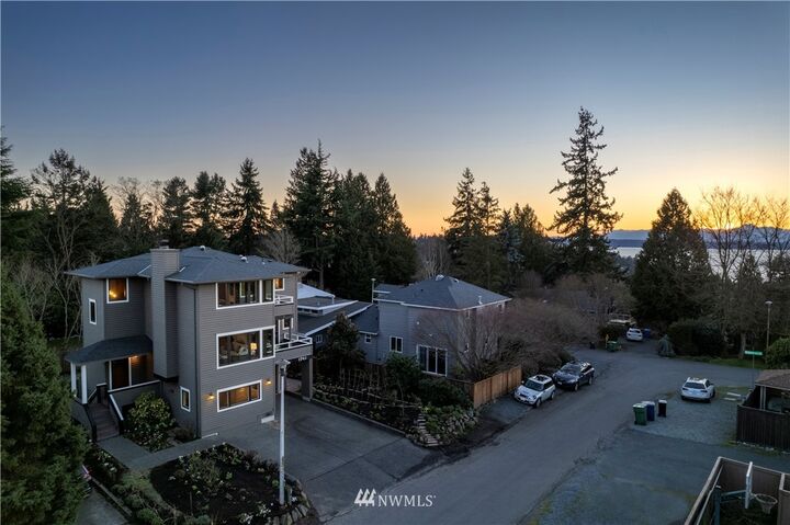 Property Photo:  1741 NW 99th Street  WA 98117 