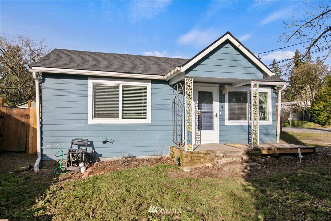 Property Photo: 419 South Street WA 98366