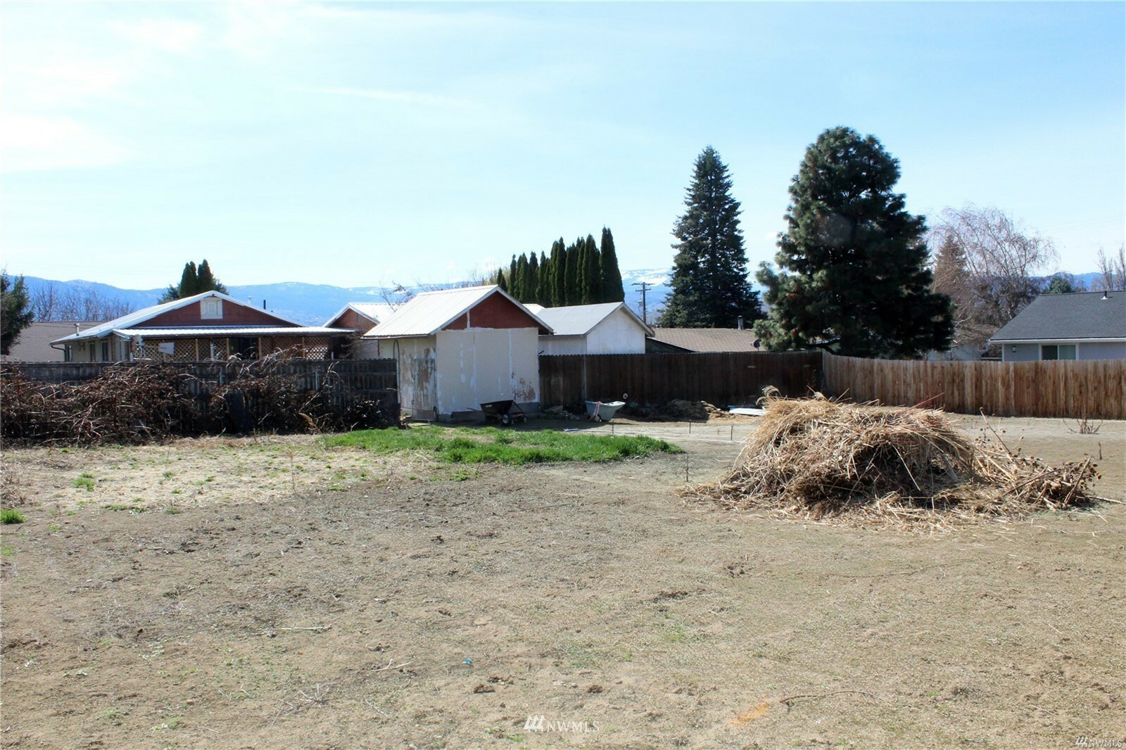 Property Photo: 3111 Airway Street SE WA 98802