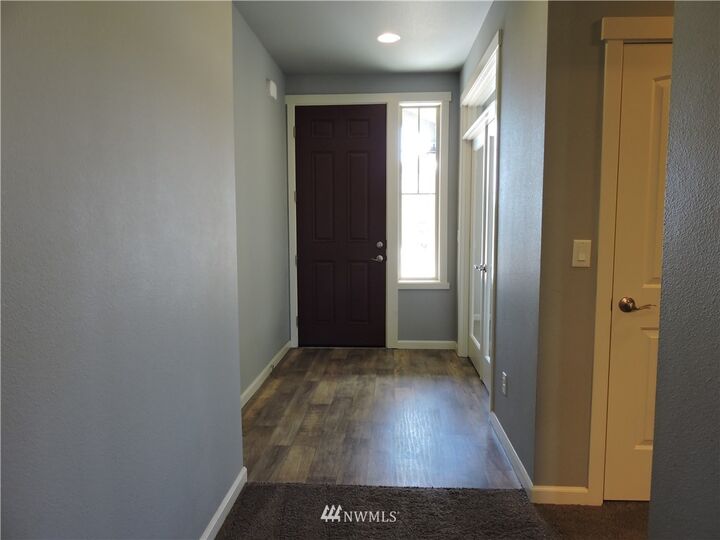 Property Photo:  15 NE L Street  WA 98848 