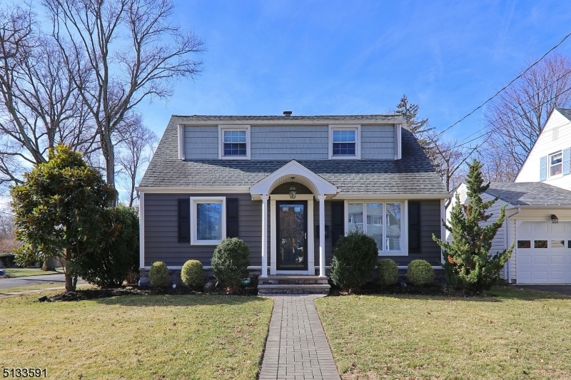 Property Photo:  374 Park View Dr  NJ 07076 