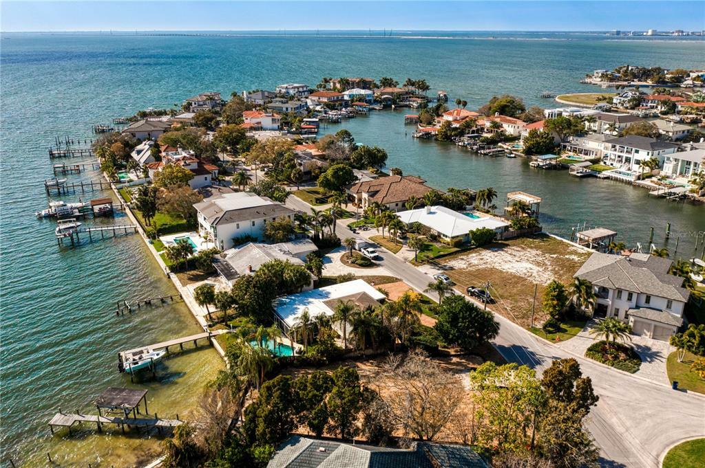 Property Photo: 5104 W Longfellow Avenue FL 33629