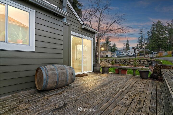 Property Photo: 10708 Park Avenue S WA 98444