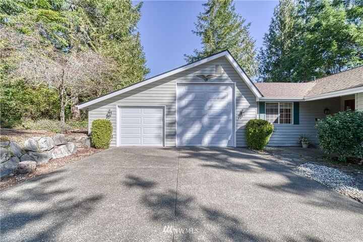 Property Photo:  400 E Old Ranch Road  WA 98524 