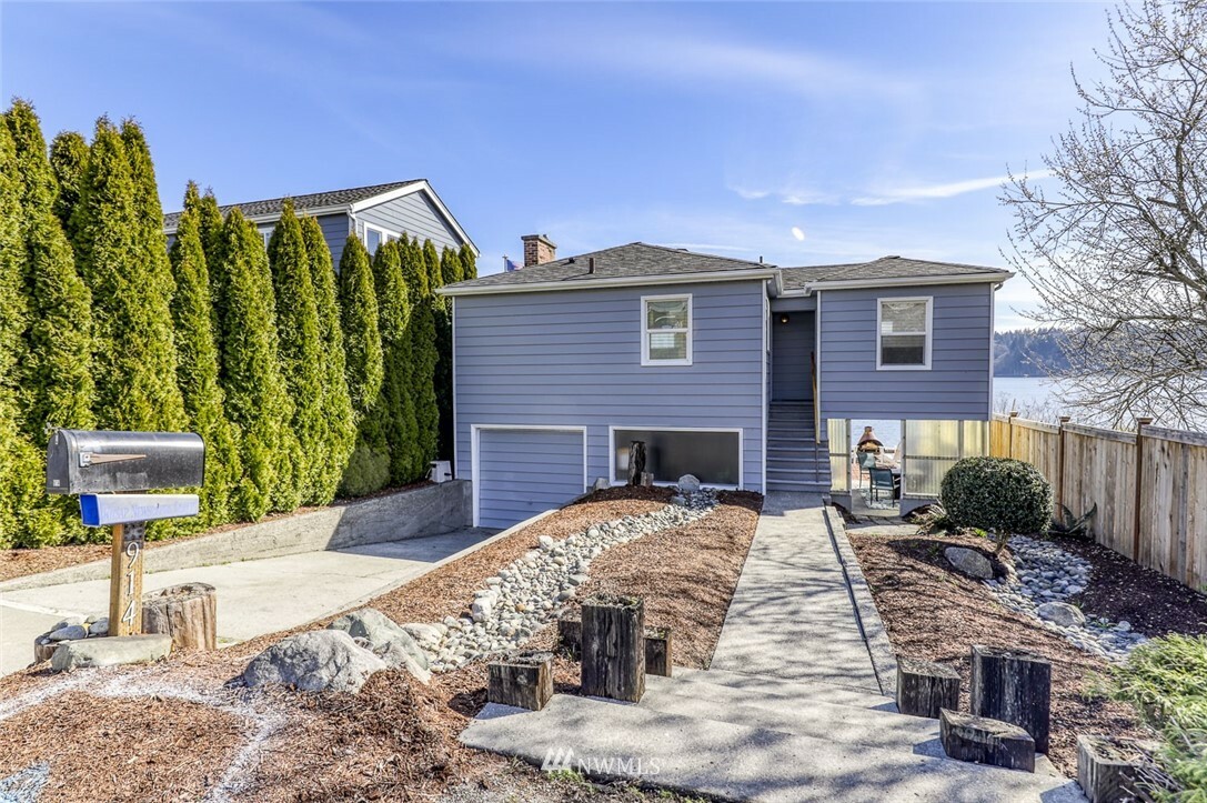 Property Photo:  914 Shore Drive  WA 98310 