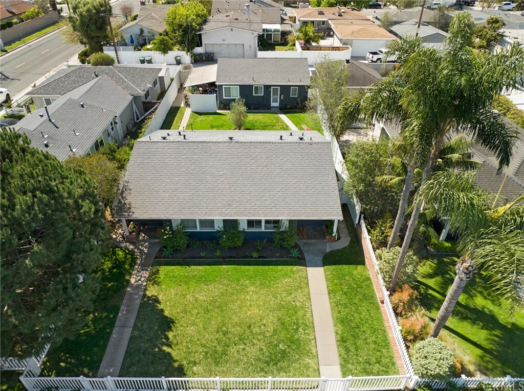 Property Photo: 393 Broadway CA 92627