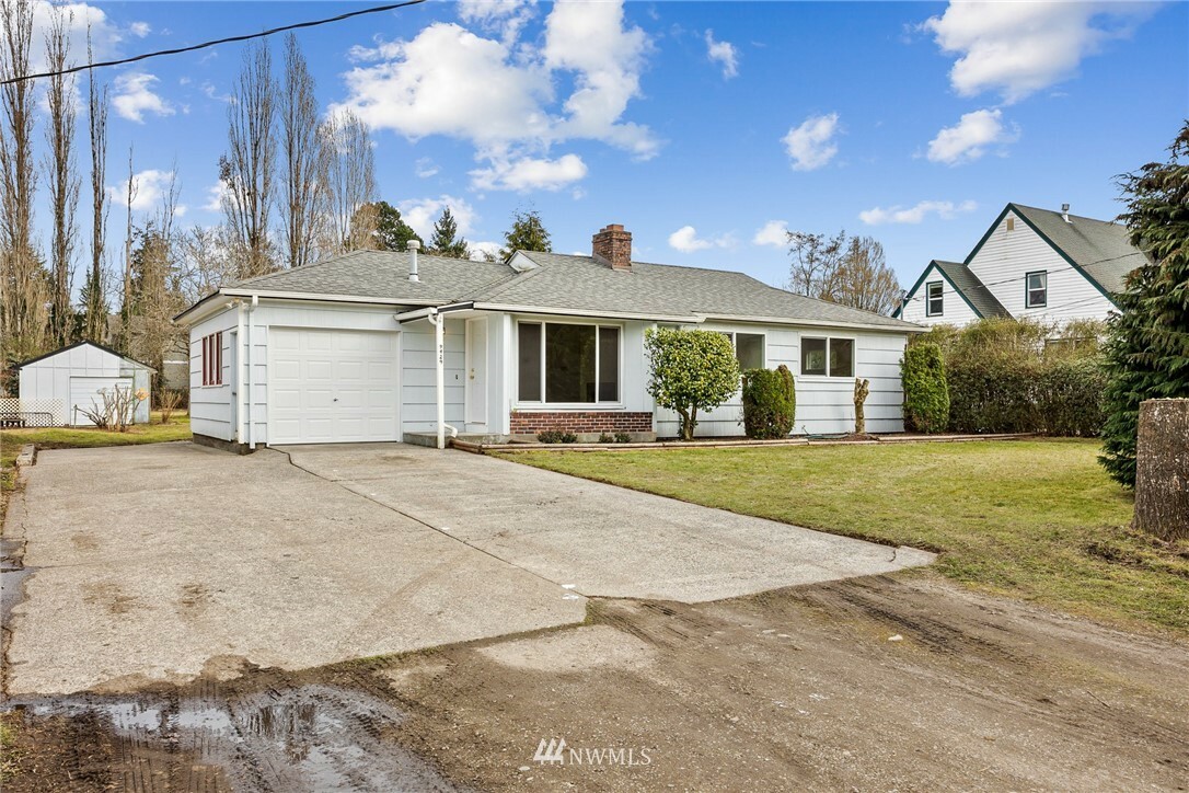 Property Photo:  9429 A Street  WA 98444 