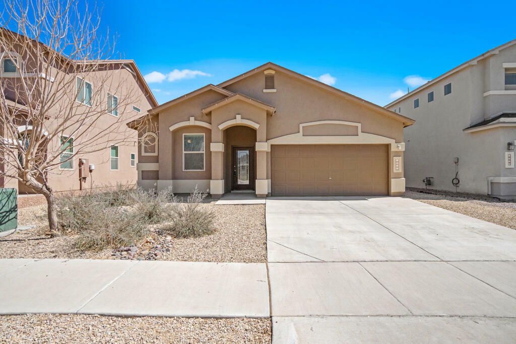 Property Photo:  1024 Aeroplane Place  TX 79928 