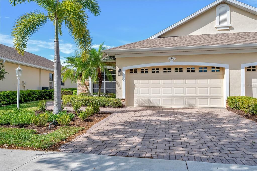 Property Photo:  1913 Scarlett Avenue  FL 34289 