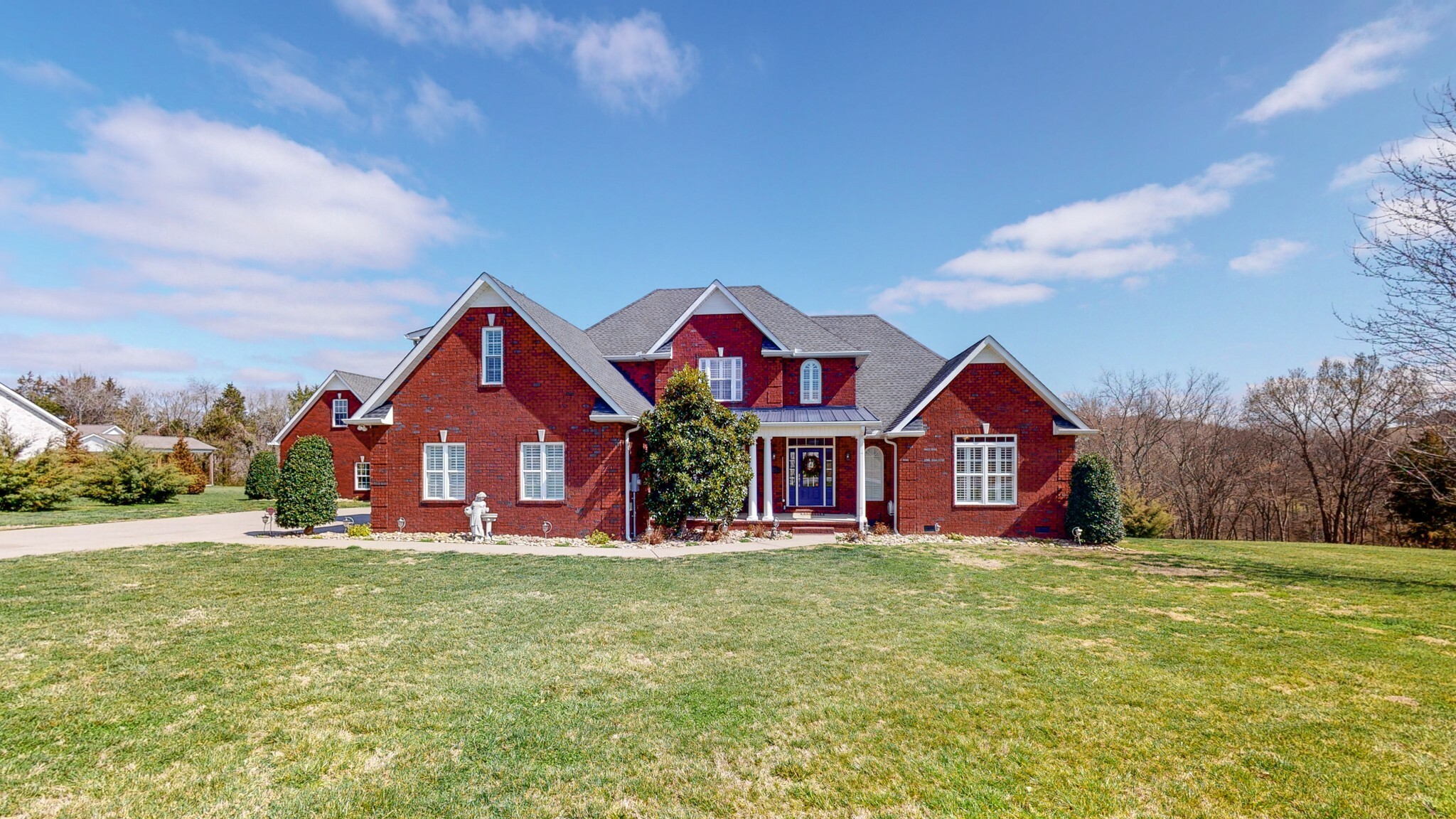 Property Photo: 162 Tom Walker Dr TN 37018