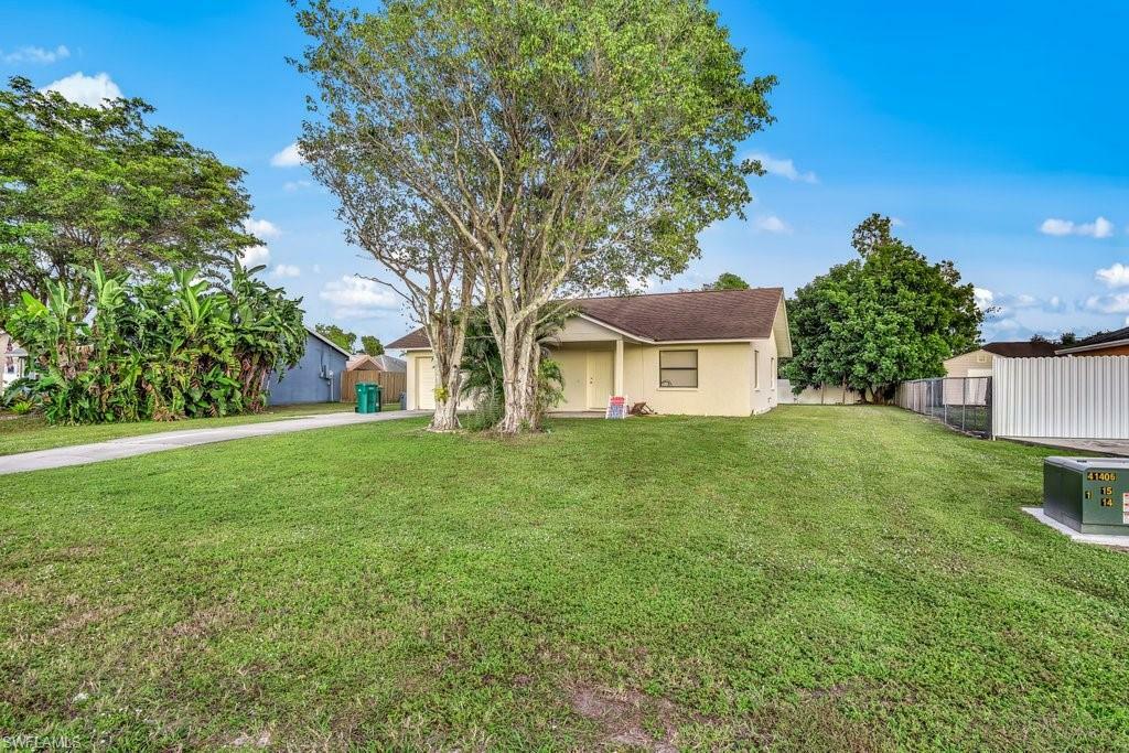 Property Photo:  1814 42nd Ter SW  FL 34116 