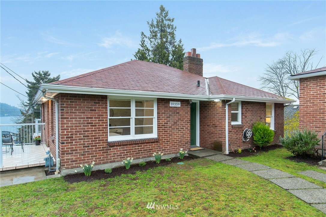 Property Photo: 10359 Rainier Avenue S WA 98178