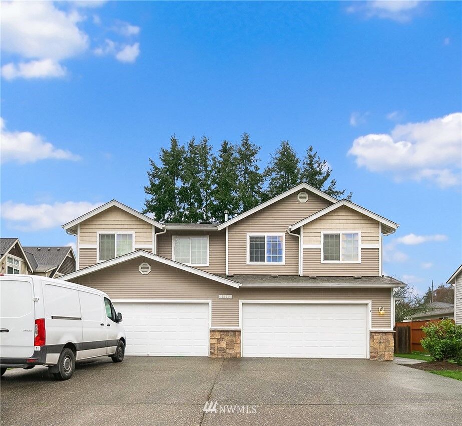 Property Photo:  1219 113th Street SW  WA 98204 